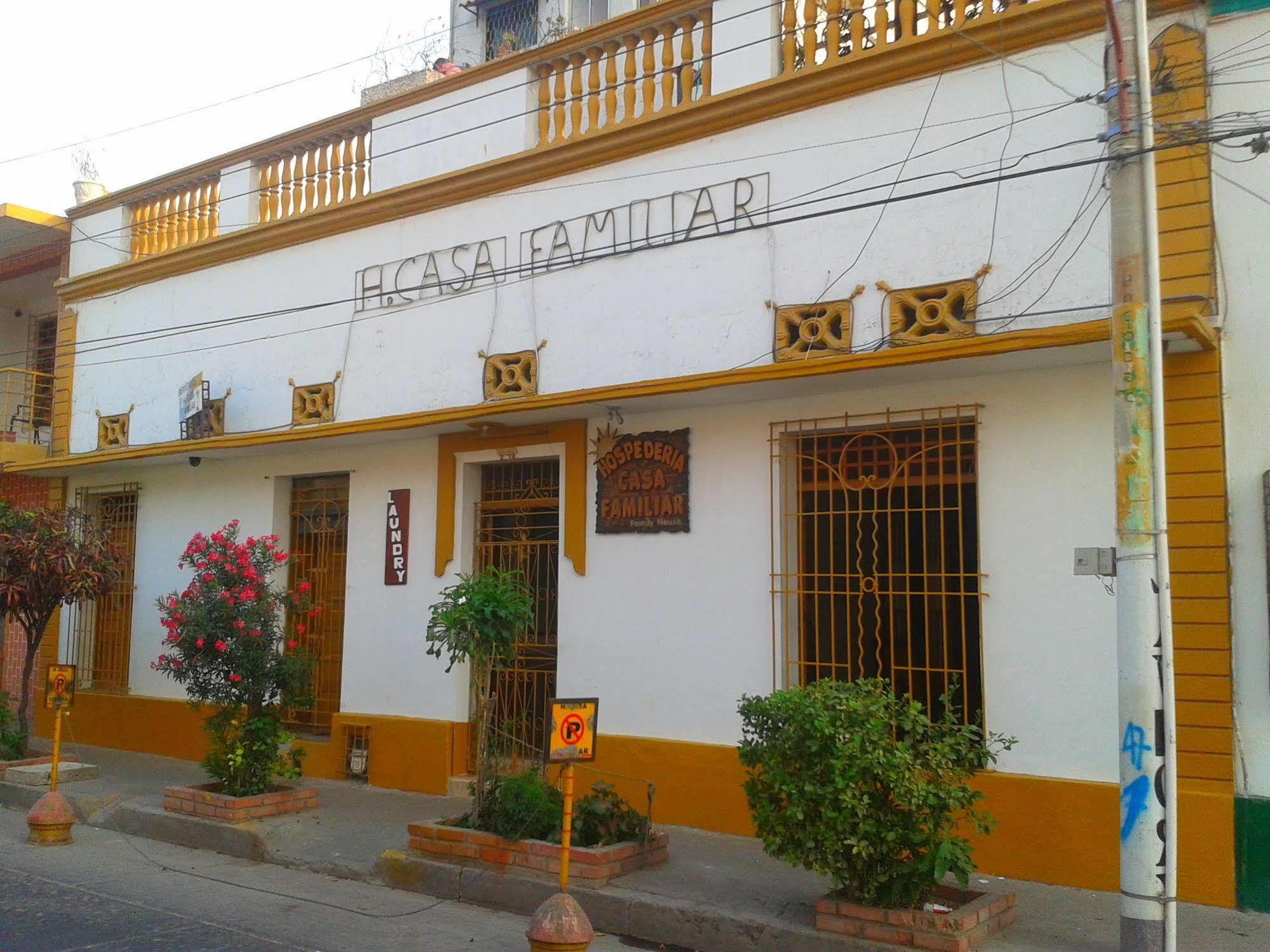 ホテル Hospederia Casa Familiar サンタ・マルタ エクステリア 写真